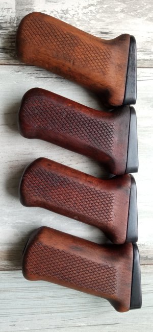 Polish Hardwood Pistol Grips. Very good condition. Fabryka Broni Radom Armory (circle 11).
