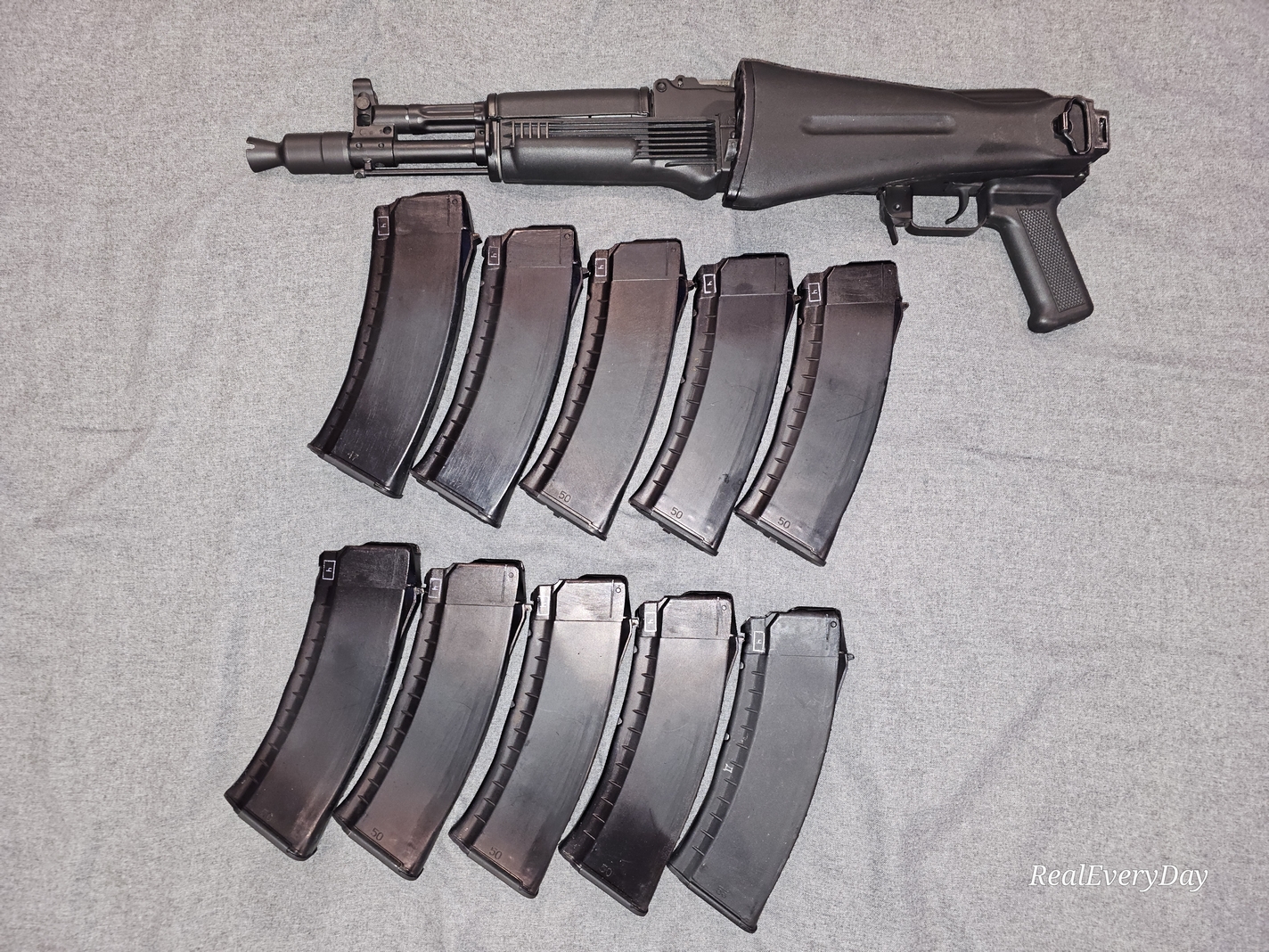 AK105-01.jpg